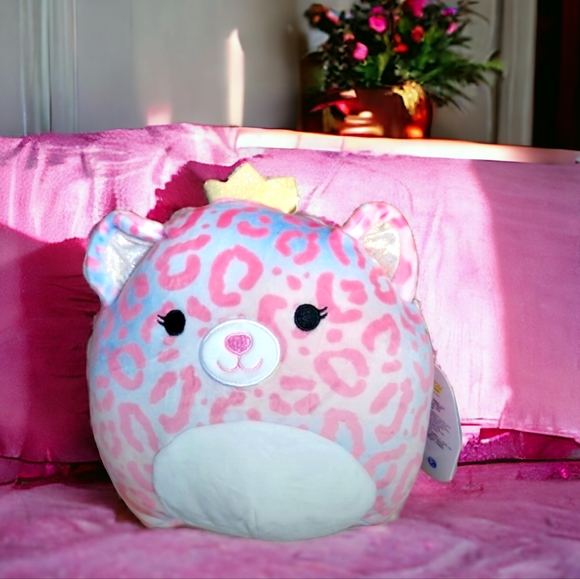 NWT 7”— Brandi the Cheetah Wearing a Crown Squishmallow - Picture 5 of 5